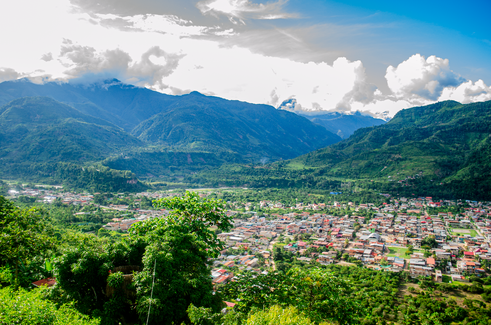 Vista aérea de la ciudad de San Ramón en Chanchamayo